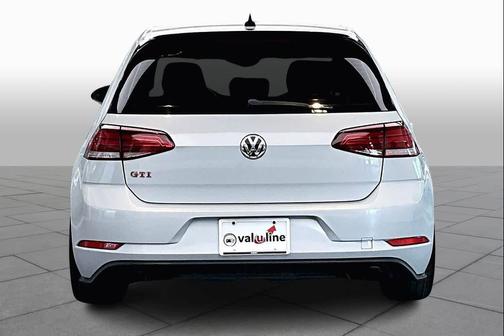 2021 Volkswagen Golf GTI 2.0T SE DSG