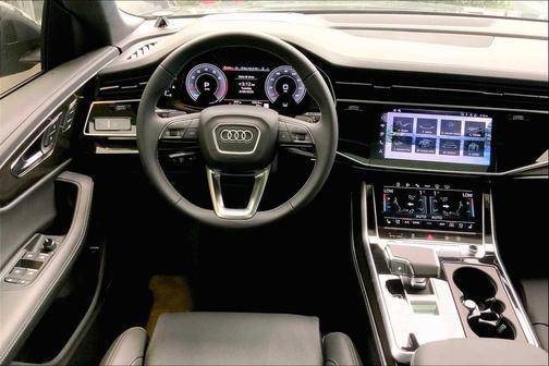 2025 Audi Q8 55 Prestige