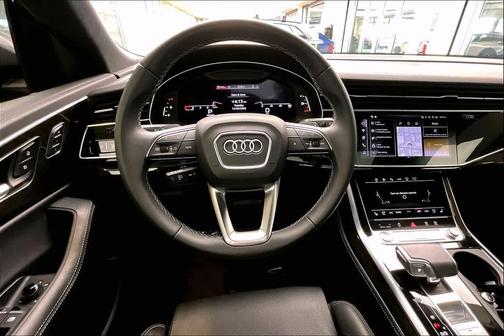 2025 Audi Q8 55 Prestige