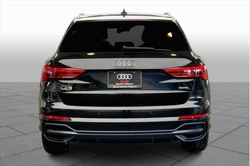 2021 Audi Q3 45 S line Premium