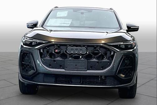 Daytona Gray pe 2026 Audi SQ5 3.0T Premium Plus
