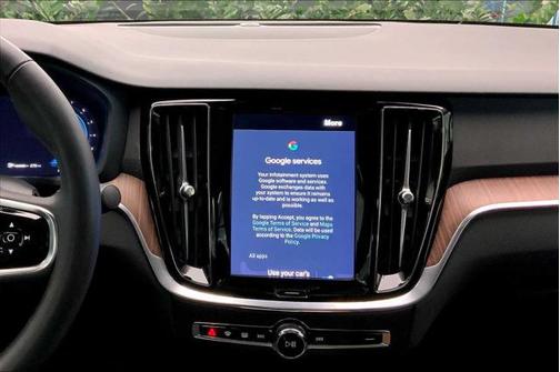 2024 Volvo S60 B5 Plus Dark Theme
