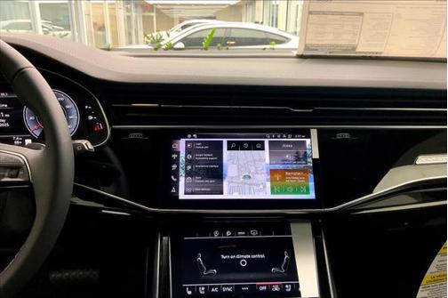 2025 Audi Q8 55 Premium Plus