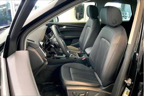 2023 Audi Q5 45 S line Premium