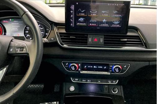 2023 Audi Q5 45 S line Premium