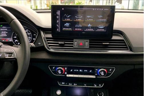 2024 Audi Q5 40 Premium
