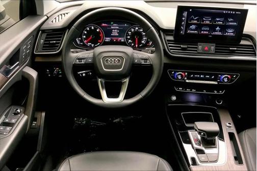 2024 Audi Q5 40 Premium
