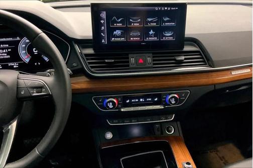 2021 Audi Q5 45 Premium Plus