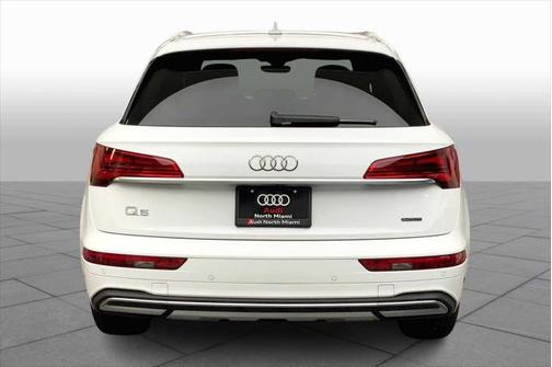 2022 Audi Q5 40 Premium