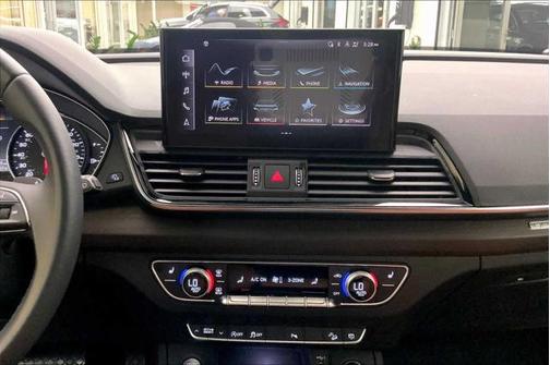2022 Audi Q5 40 Premium