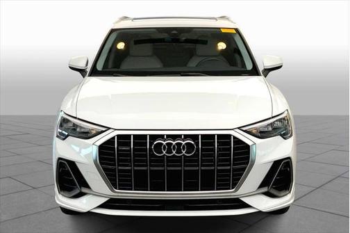 2022 Audi Q3 45 S line Premium