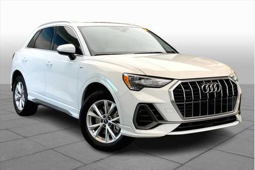 2022 Audi Q3 45 S line Premium