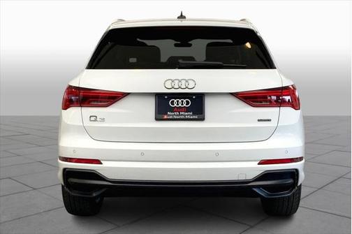 2022 Audi Q3 45 S line Premium Plus