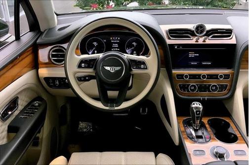 2023 Bentley Bentayga V8
