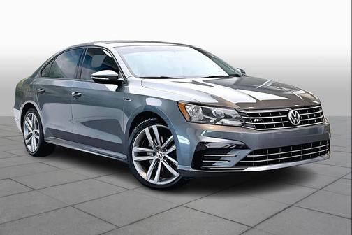 2018 Volkswagen Passat 2.0T R-Line