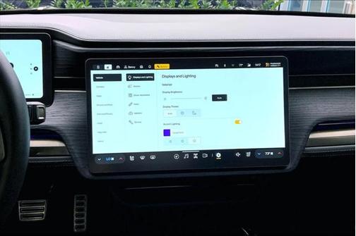 2024 Rivian R1T Adventure Dual-Motor Large Pack