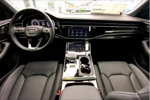 2025 Audi Q8 55 Prestige