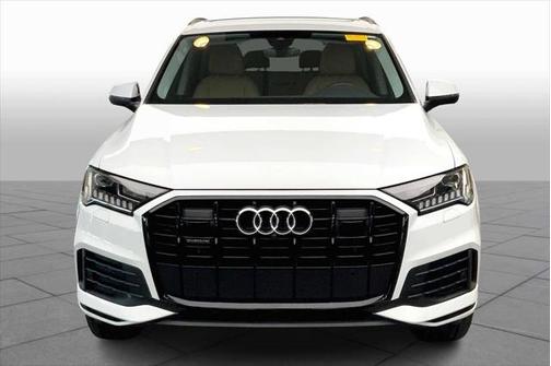 2023 Audi Q7 45 Premium Plus