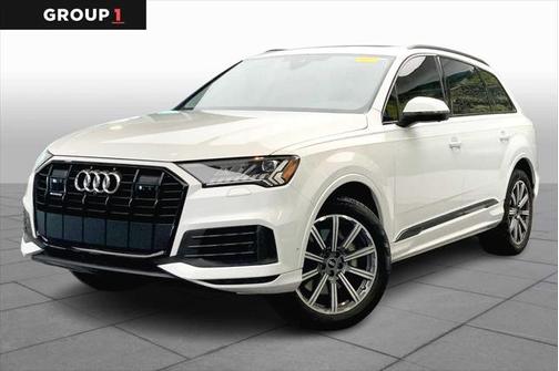 2023 Audi Q7 45 Premium Plus