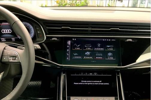 2025 Audi Q8 55 Premium Plus