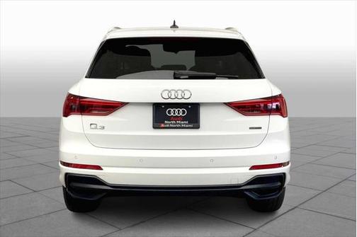 2019 Audi Q3 2.0T S line Premium Plus