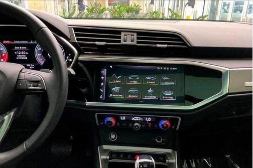 2024 Audi Q3 45 S line Premium Plus