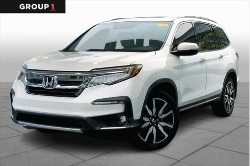 2022 Honda Pilot Touring 8-Passenger
