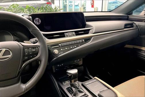 2021 Lexus ES 300h Base