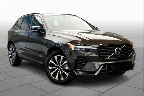 2023 Volvo XC60 B5 Plus Dark Theme