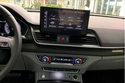 2024 Audi Q5 45 S line Premium Plus