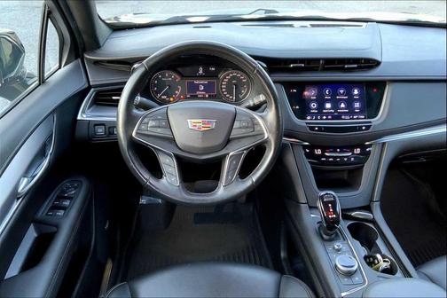 2022 Cadillac XT5 Luxury