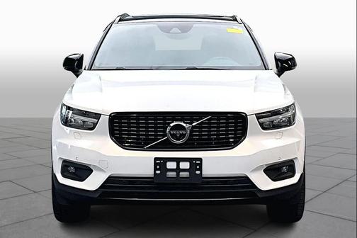 2019 Volvo XC40 T5 R-Design