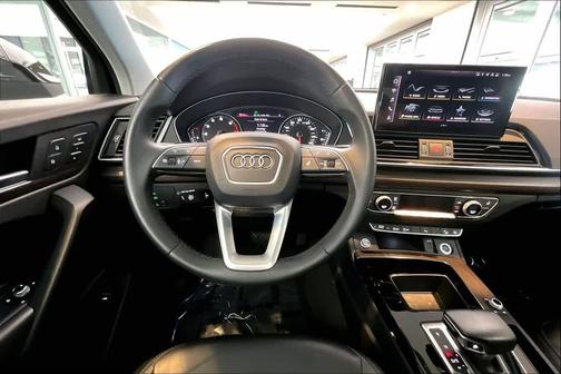 2023 Audi Q5 45 S line Premium