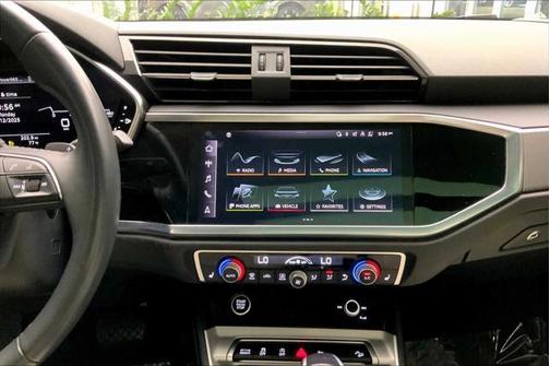 2022 Audi Q3 45 S line Premium Plus