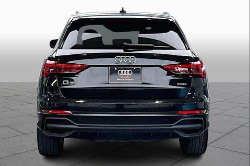 2023 Audi Q3 Premium 45 TFSI S line quattro Tiptronic