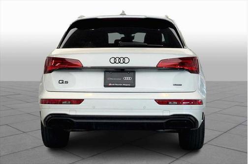 2022 Audi Q5 45 S line Premium Plus