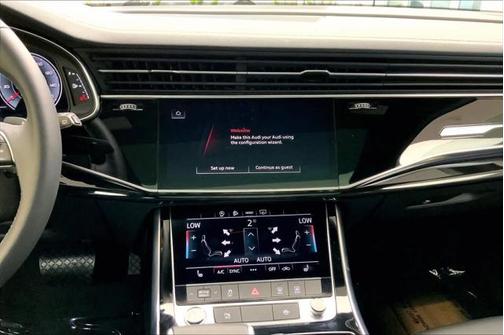 2025 Audi Q7 45 Premium