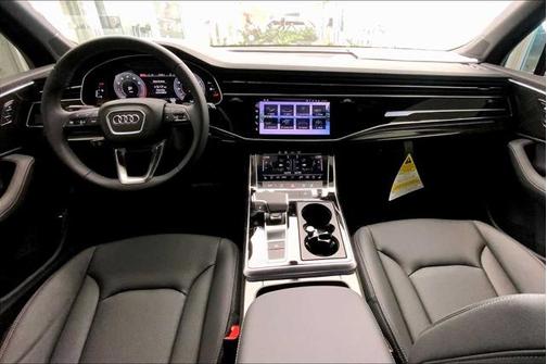 2025 Audi Q7 55 Premium Plus