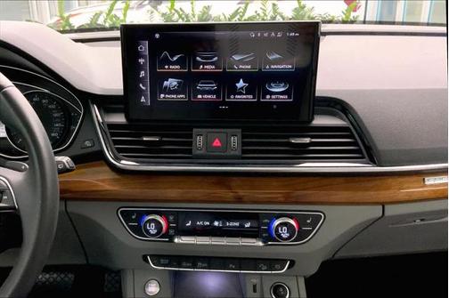 2022 Audi Q5 45 S line Premium