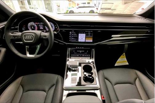 2025 Audi Q8 55 Premium Plus