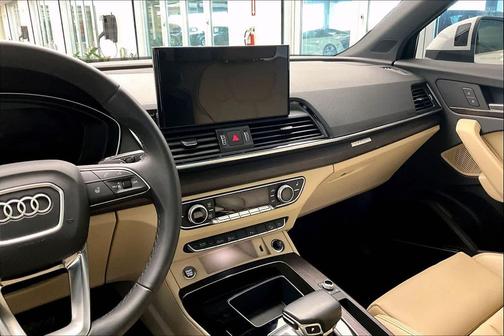 2023 Audi Q5 45 S line Premium Plus