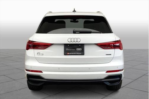 2024 Audi Q3 45 S line Premium Plus