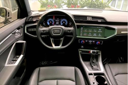 2024 Audi Q3 45 S line Premium Plus
