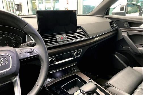 2023 Audi Q5 45 S line Premium