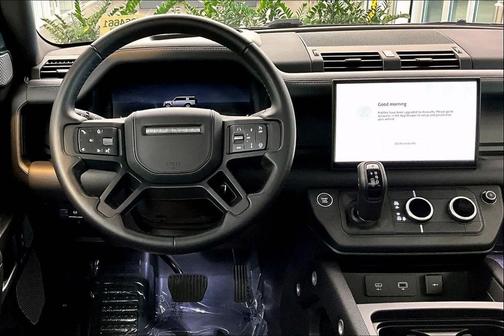2024 Land Rover Defender 130 P400 Outbound