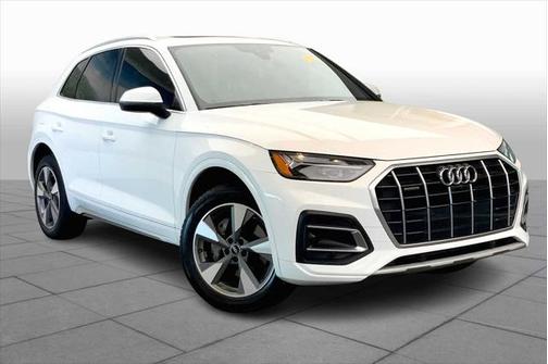 2022 Audi Q5 40 Premium Plus