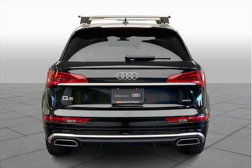 2024 Audi Q5 45 S line Premium