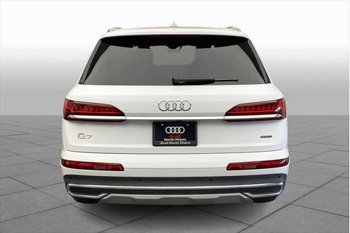 2022 Audi Q7 55 Premium Plus