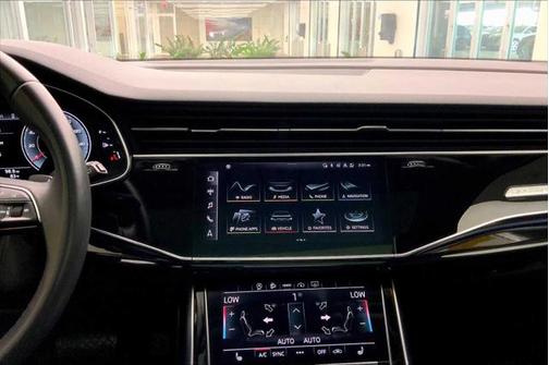 2022 Audi Q7 55 Premium Plus