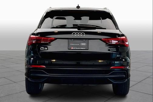 2020 Audi Q3 45 S line Premium